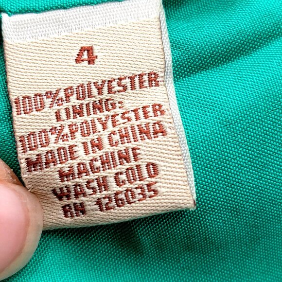 Green Sleeveless V-Neck Ruched Empire Waist Floor-Length Chiffon Dress - Picture 7 of 13